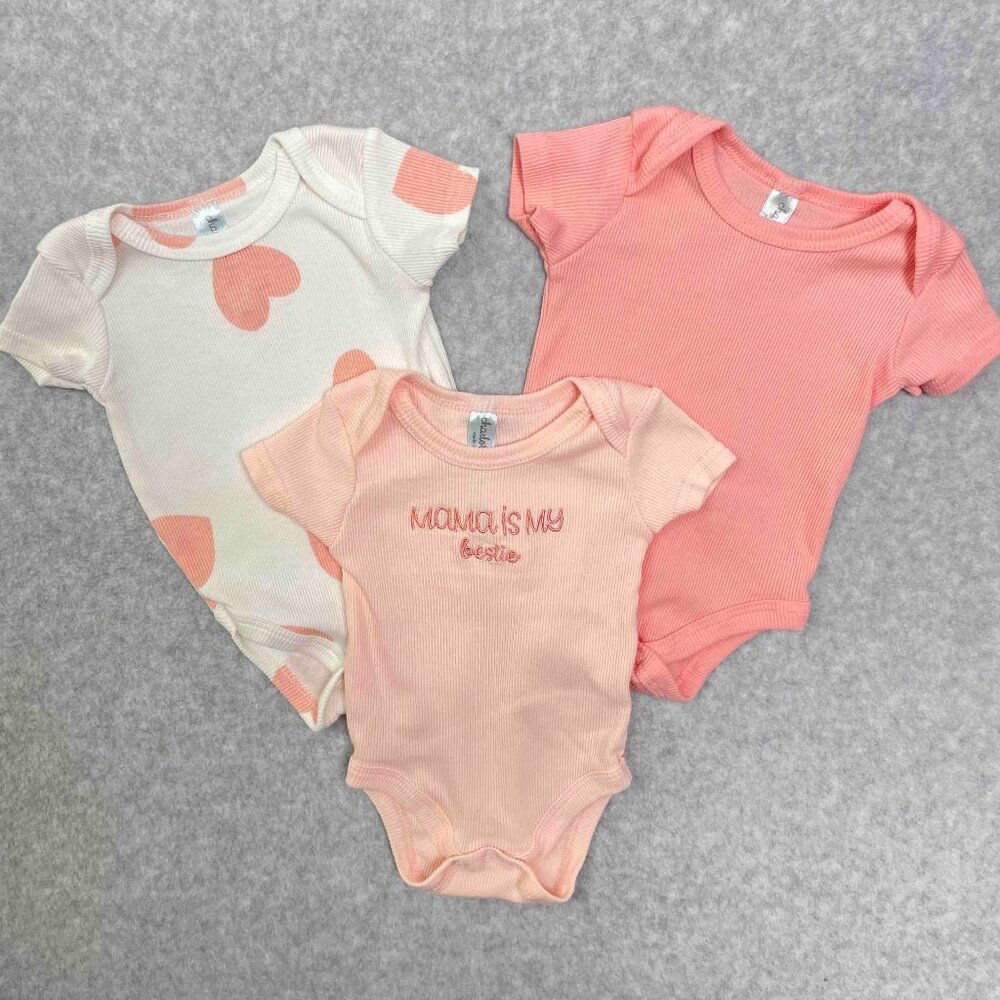 CHARLOTTE & STAR Baby Girl Ribbed Onesie Bundle Size 0-3 Months